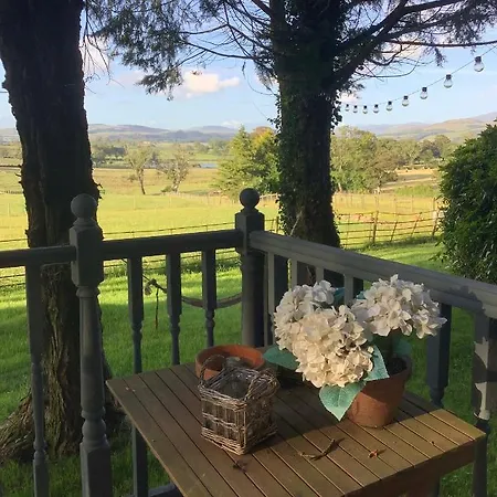 Dobbin The Horse Box In The District Holiday home *