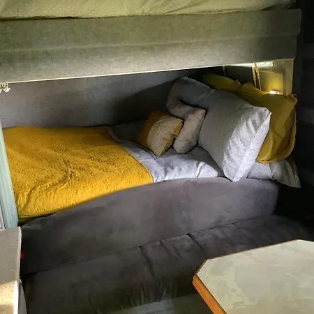 Holiday home Dobbin The Horse Box In The District