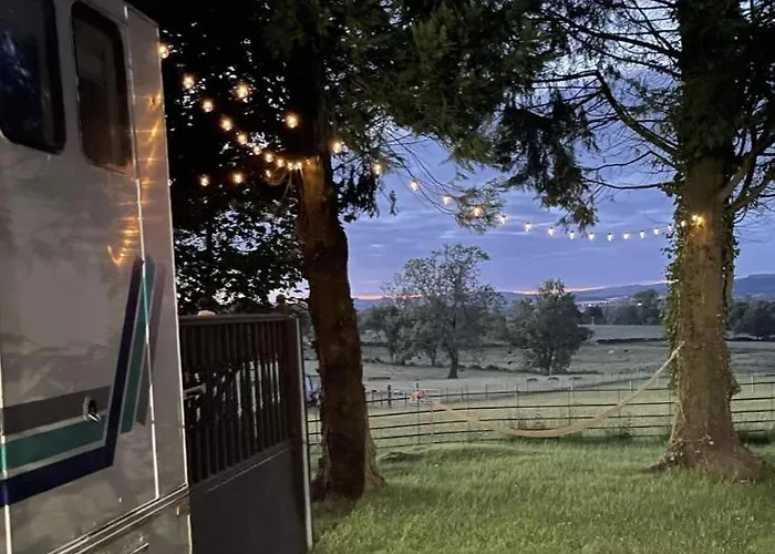 Holiday home Dobbin The Horse Box In The District *