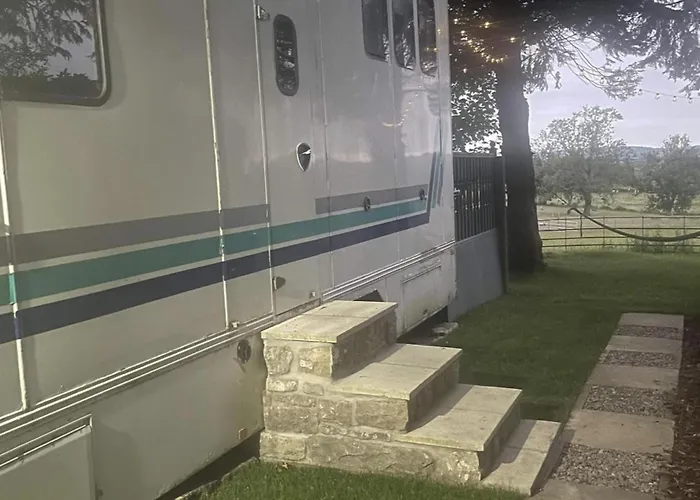 Dobbin The Horse Box In The District Holiday home *