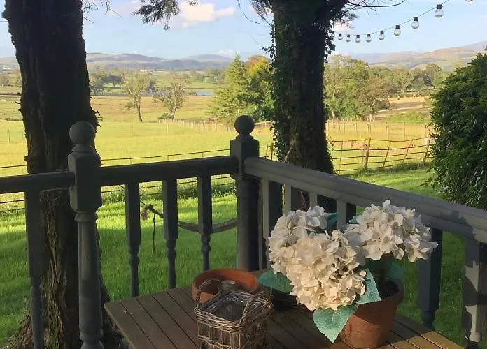 Dobbin The Horse Box In The District Holiday home *